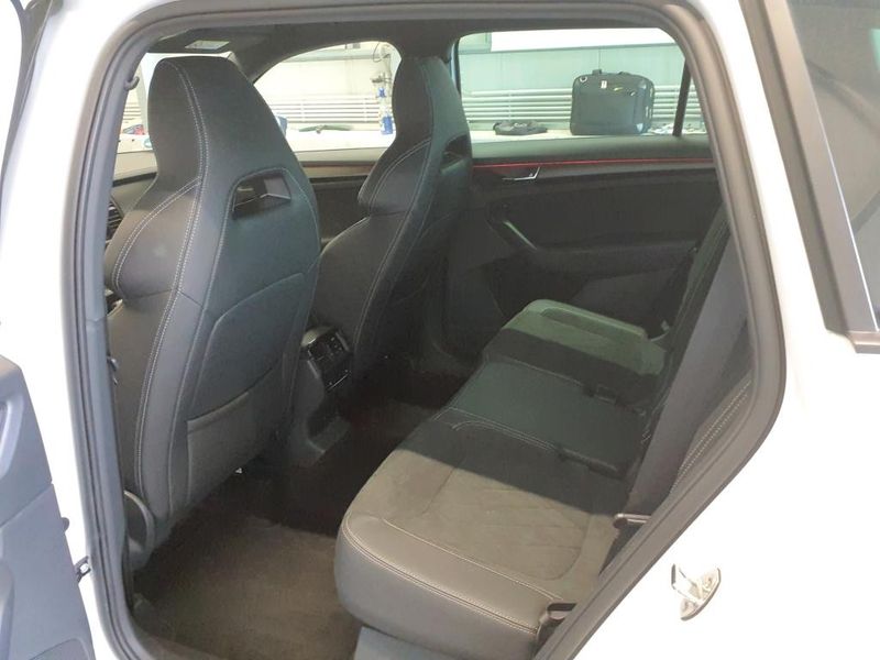 Skoda Kodiaq 2.0 TDI Sportline 4x4 — zdjęcie 11