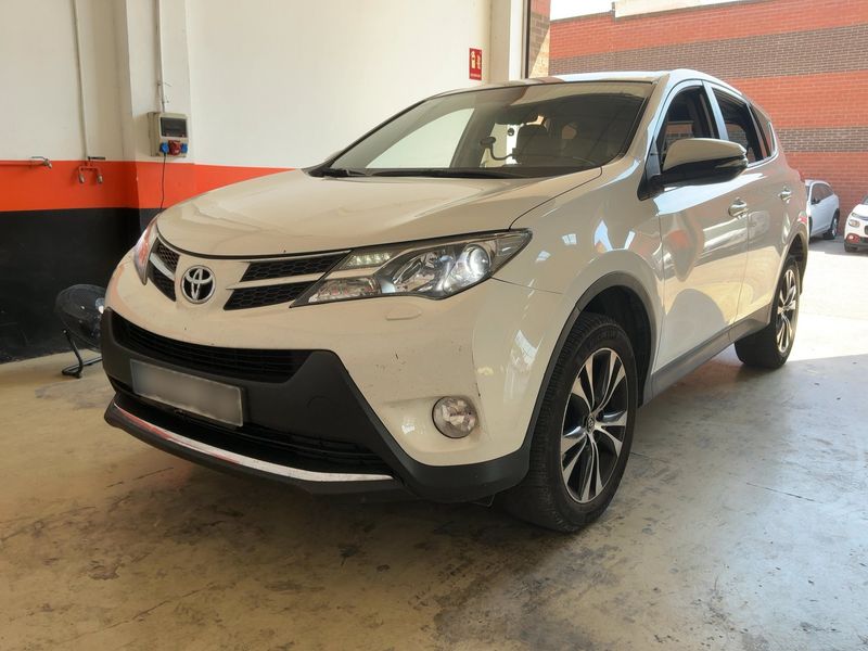 RAV 4 2.0 D-4D Active