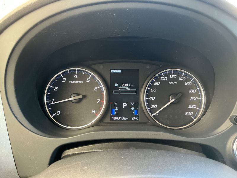 Mitsubishi Outlander 2.0 MIVEC Plus 4WD — zdjęcie 13