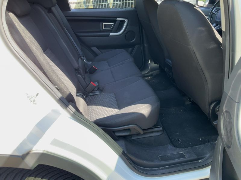 Land Rover Discovery Sport 2.0 Td4 SE AWD 2017 – снимка 19
