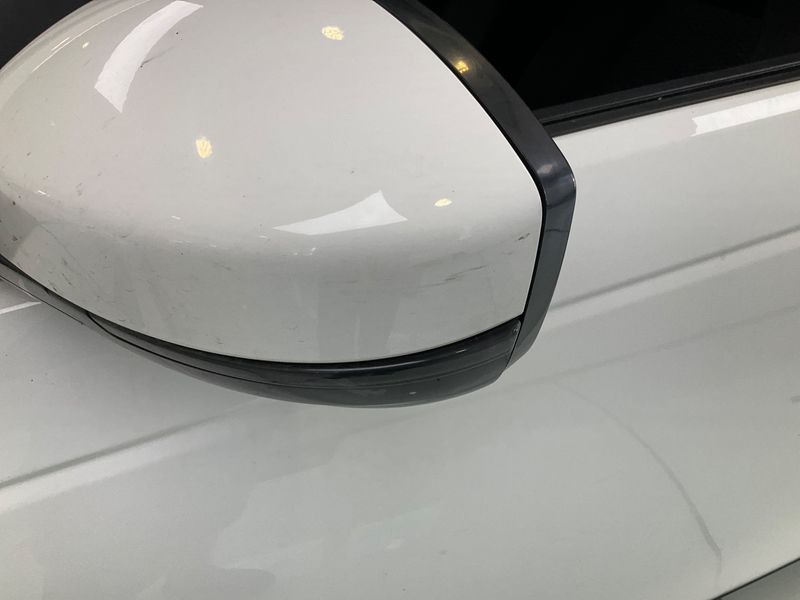 Land Rover Discovery Sport 2.0 Td4 SE AWD 2017 – снимка 32