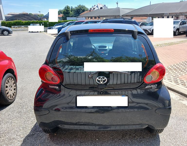 Toyota Aygo 1.0 Now — zdjęcie 4