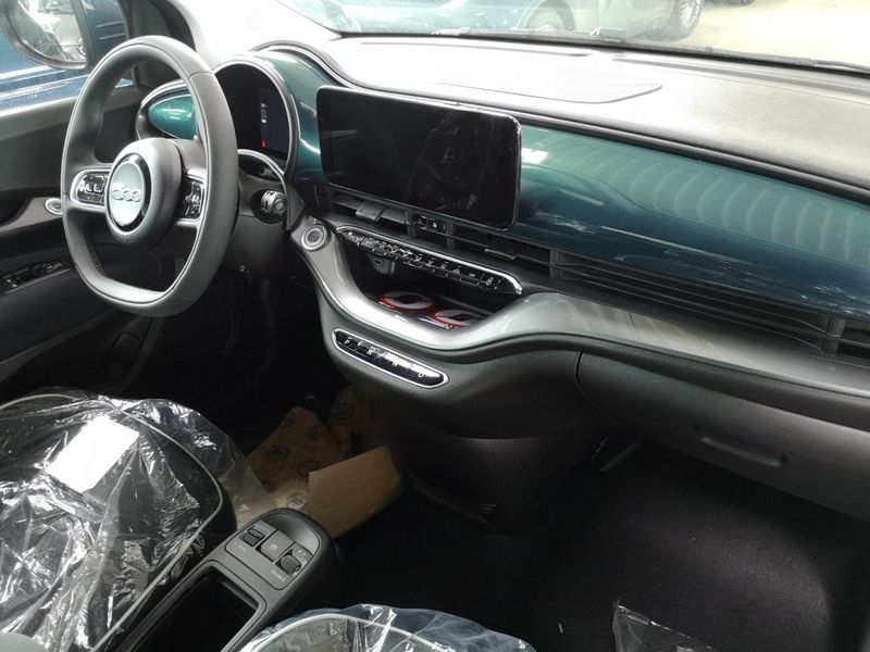 Fiat 500e electric drive 87 kW — zdjęcie 5