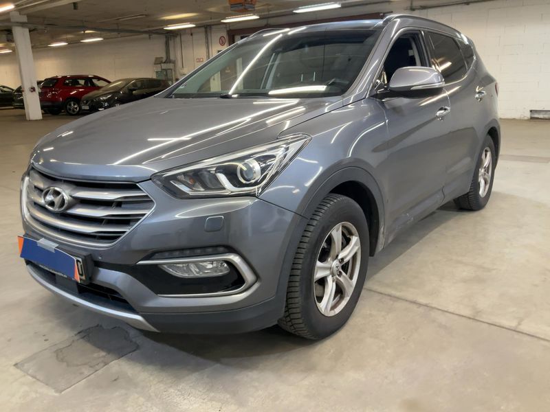 Hyundai Santa