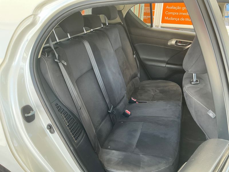 Lexus CT-Serie CT 200h Executive Line — zdjęcie 14