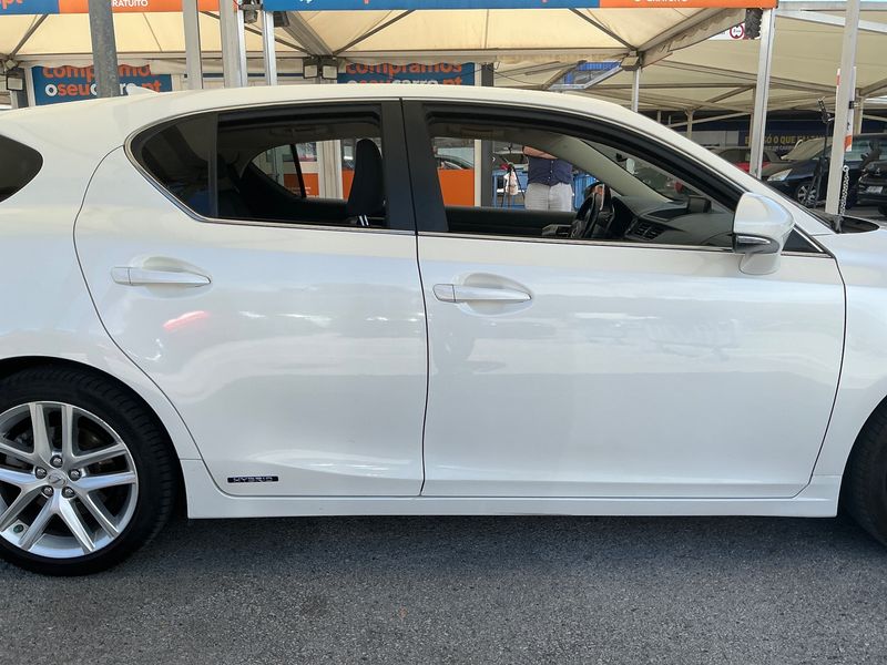 Lexus CT-Serie CT 200h Executive Line — zdjęcie 7