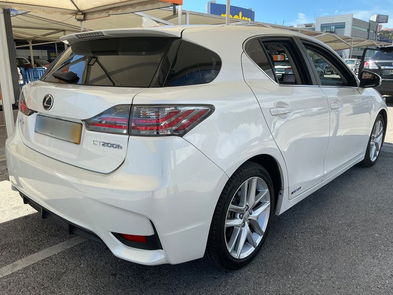Lexus CT-Serie CT 200h Executive Line — zdjęcie 6