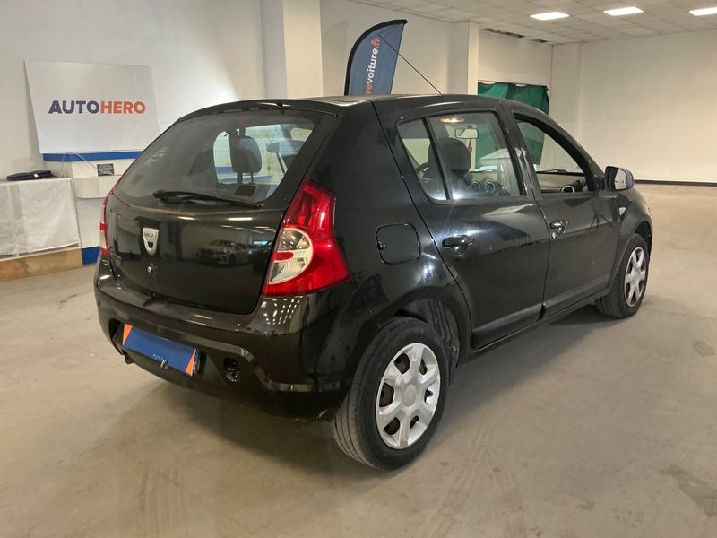 Dacia Sandero 1.4 LPG Black Line 2010 – снимка 2