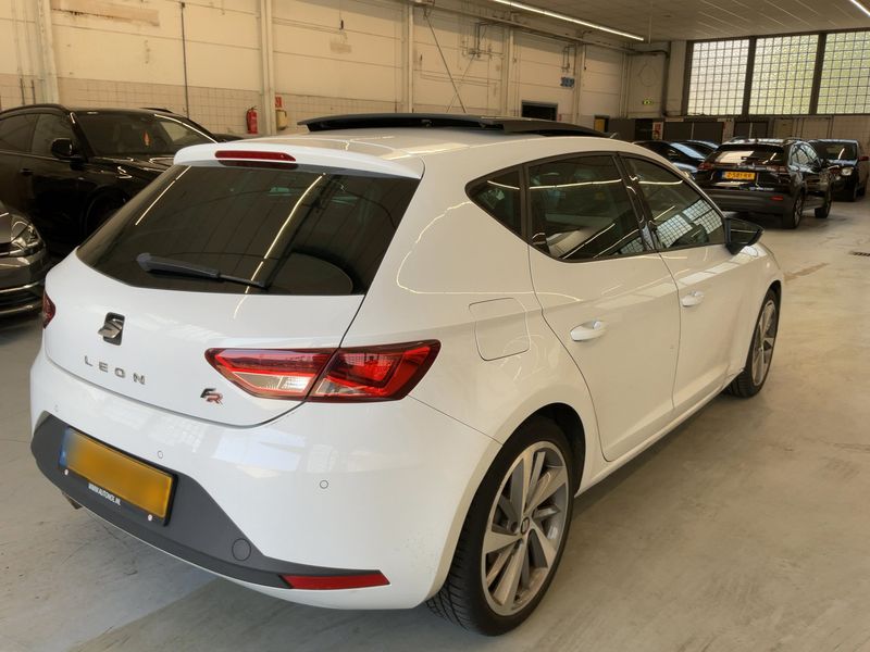 Seat Leon 2.0 TDI FR 2016 – снимка 8
