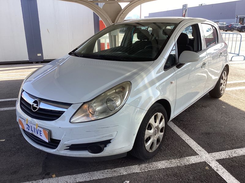 Opel Corsa 1.3 CDTI CMon — zdjęcie 1