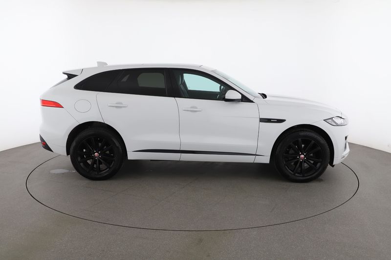 Jaguar F-Pace 25d R-Sport AWD 2017 – снимка 10