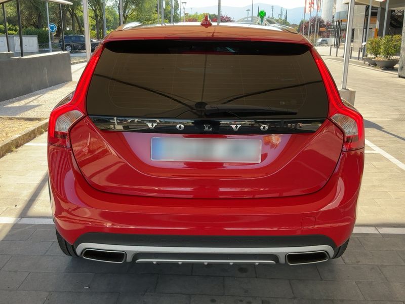 Volvo V60 Cross Country 2.0 D3 Kinetic — zdjęcie 5