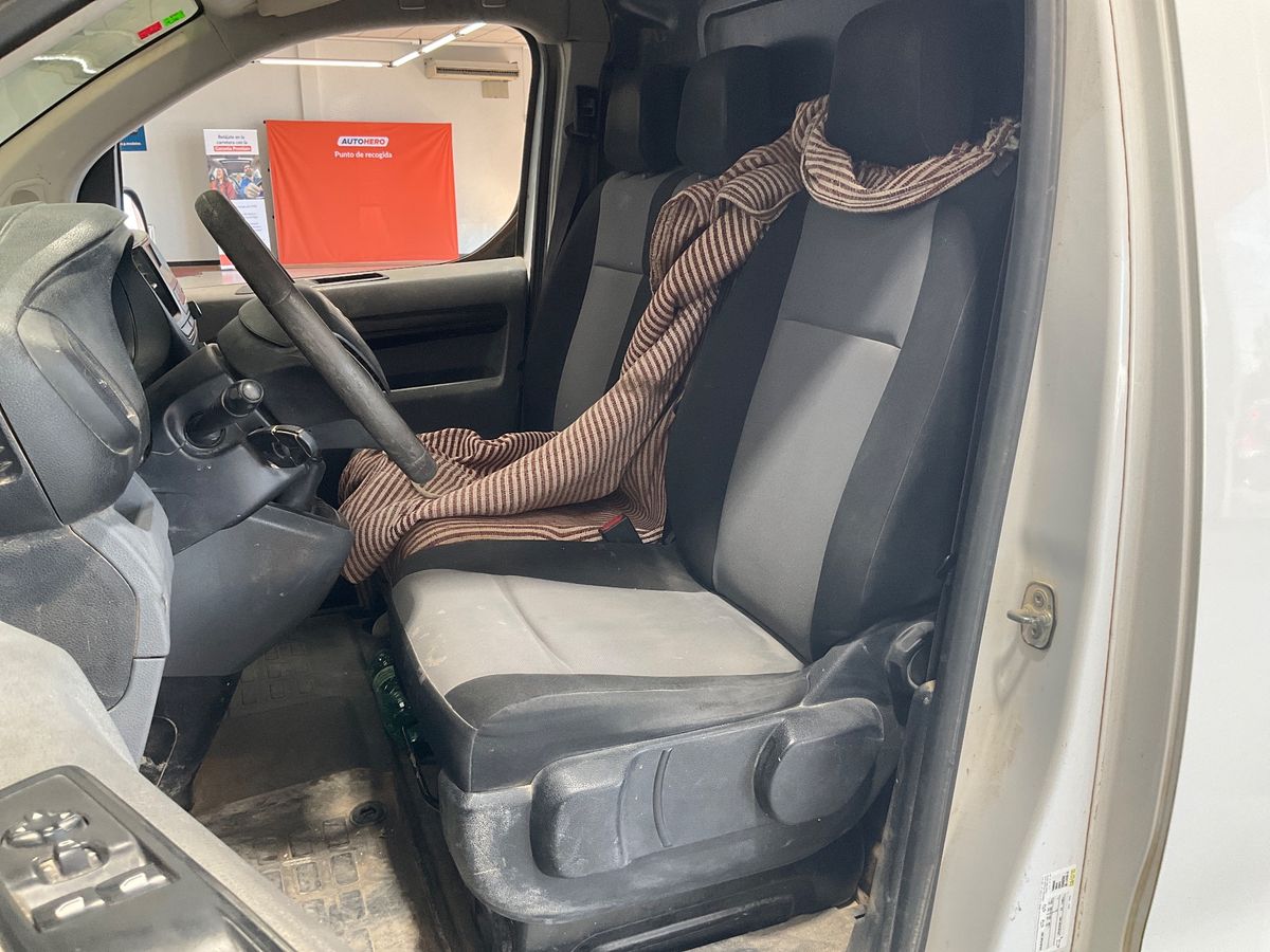 Citroen Jumpy 2017 — photo 39