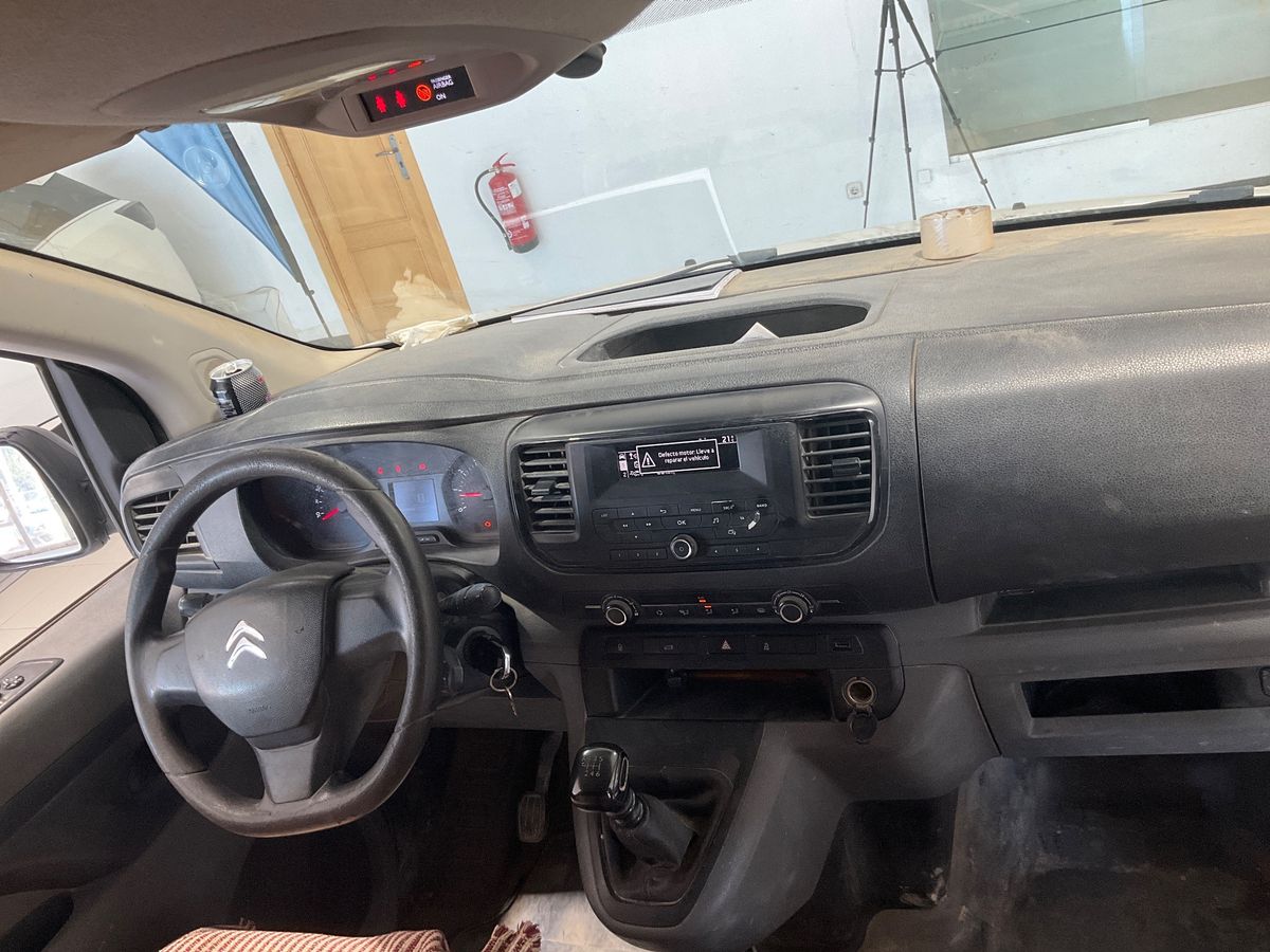 Citroen Jumpy 2017 — photo 18