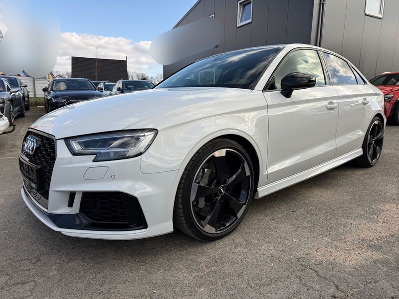 RS 3 2.5 TFSI quattro