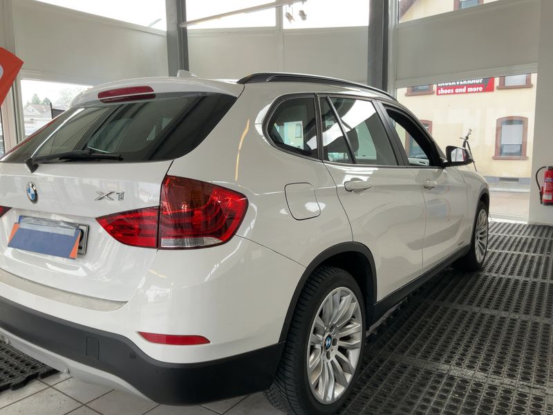 BMW X1 xDrive 18d — zdjęcie 6
