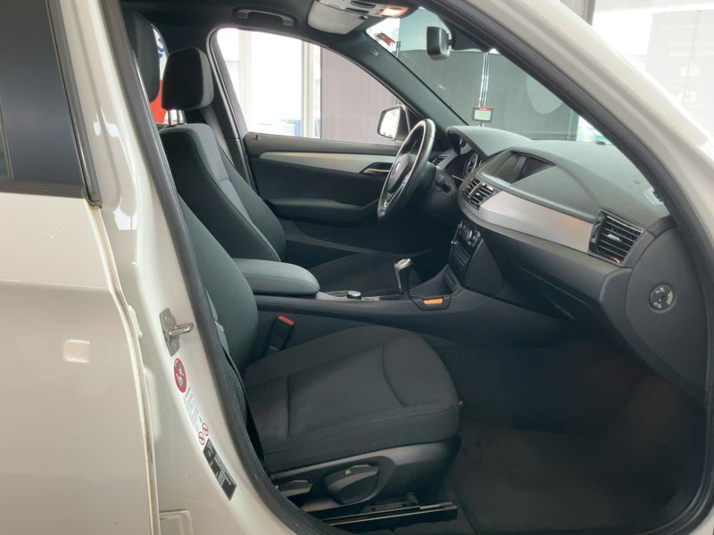 BMW X1 xDrive 18d — zdjęcie 11