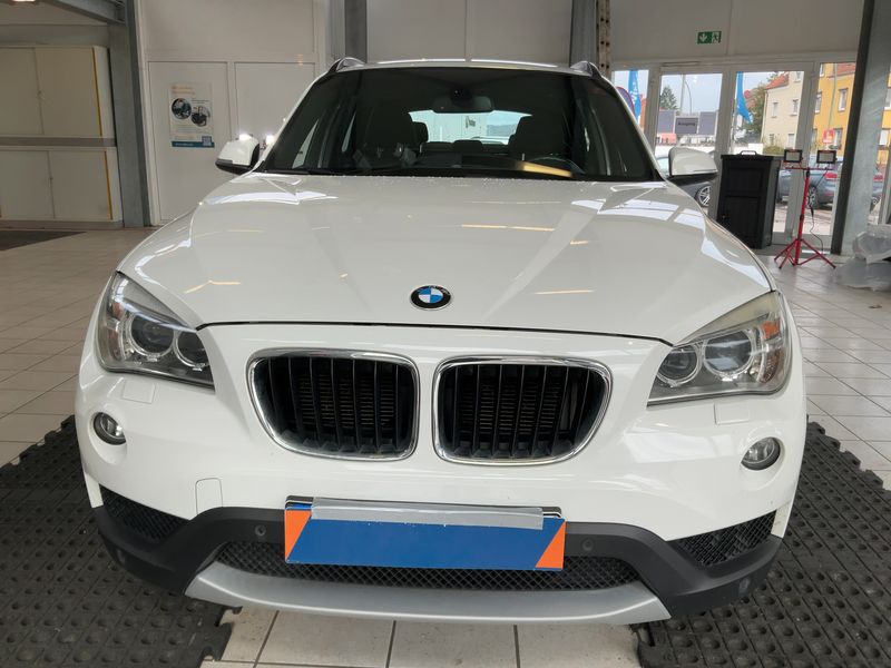 BMW X1 xDrive 18d — zdjęcie 9