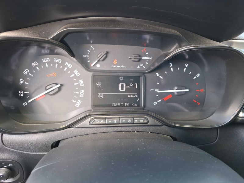 Citroen C3 1.2 PureTech Shine — zdjęcie 12