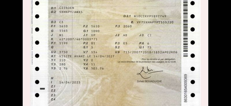 Citroen C3 1.2 PureTech Shine — zdjęcie 15