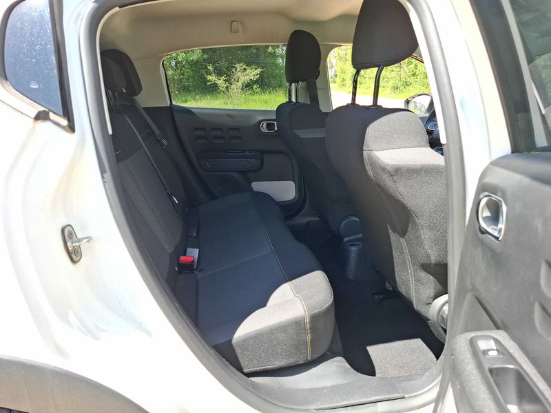 Citroen C3 1.2 PureTech Shine — zdjęcie 13