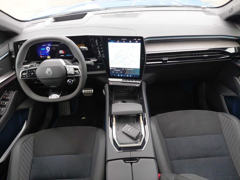 Renault Rafale 1.2 E-Tech Plug-in Hybrid Atelier Alpine 4x4 — zdjęcie 11