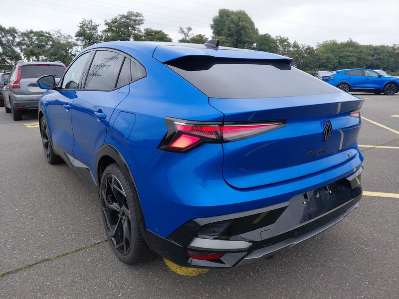 Renault Rafale 1.2 E-Tech Plug-in Hybrid Atelier Alpine 4x4 — zdjęcie 3