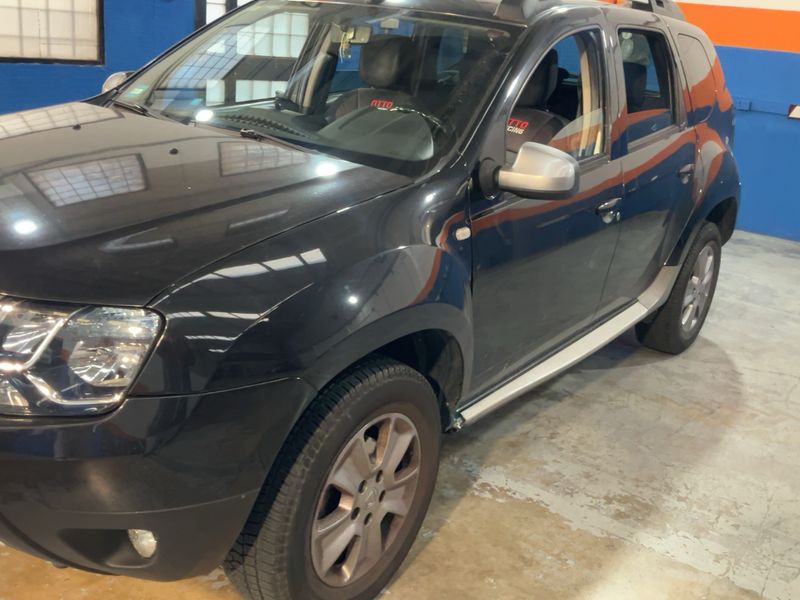 Dacia Duster 1.5 dCi Laureate 4x2 — zdjęcie 2