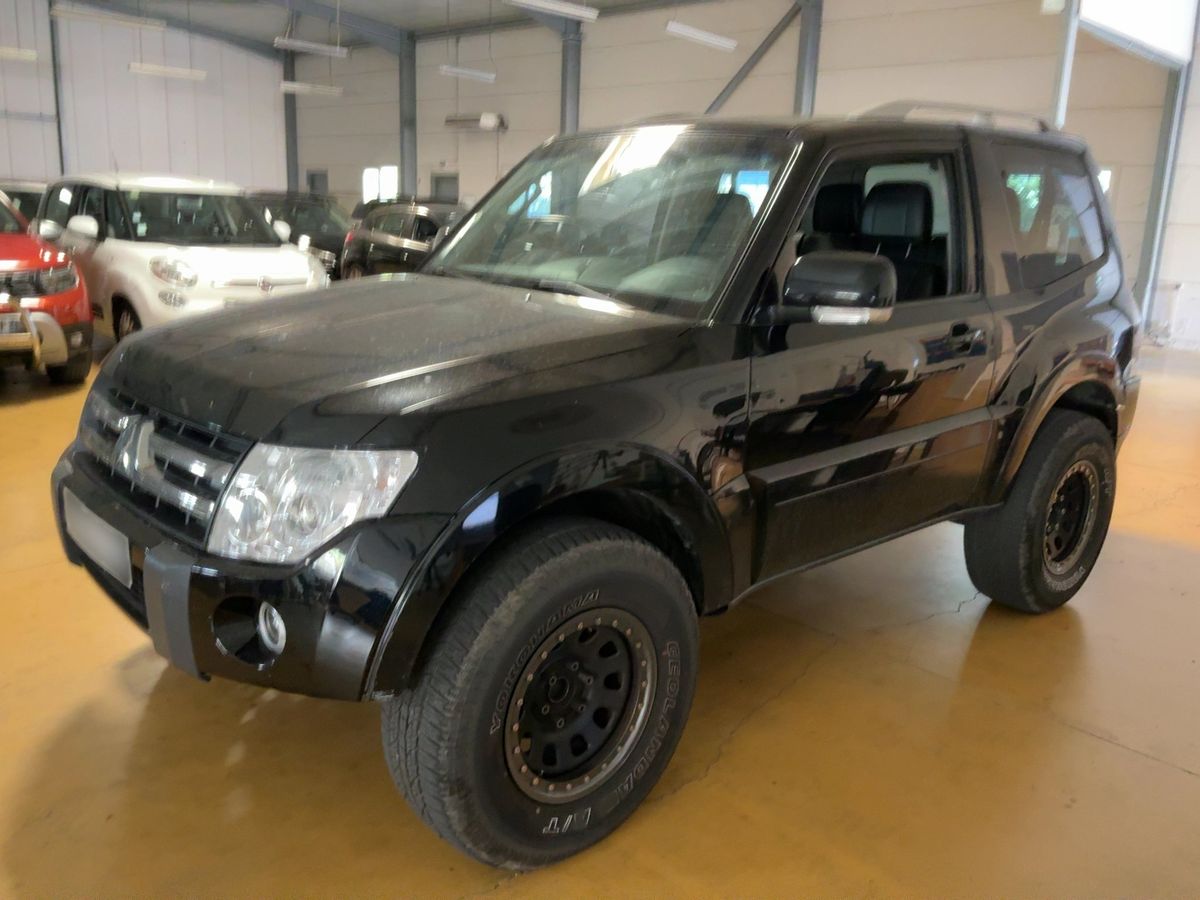 Mitsubishi Pajero 2011