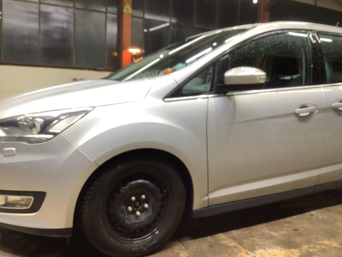 Ford Grand d'occasion