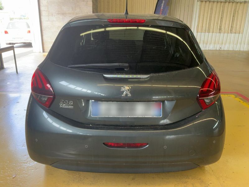 Peugeot 208 1.6 Blue-HDi Style 2017 – снимка 7