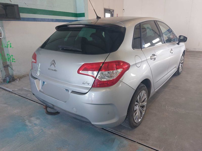 Citroen C4 1.6 e-HDi Confort — zdjęcie 5