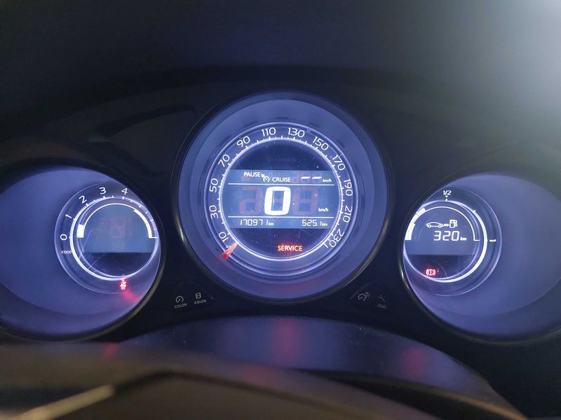 Citroen C4 1.6 e-HDi Confort — zdjęcie 12