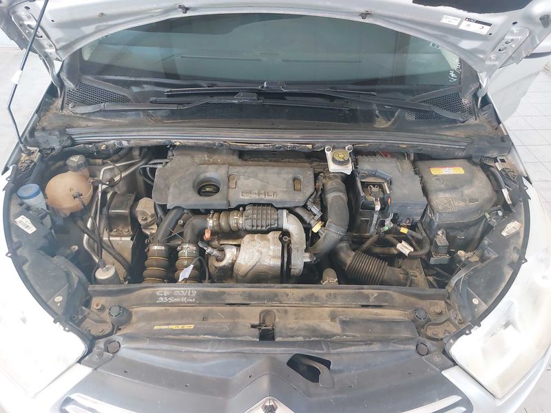 Citroen C4 1.6 e-HDi Confort — zdjęcie 8