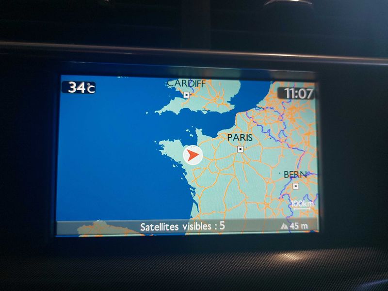 Citroen C4 1.6 e-HDi Confort — zdjęcie 13