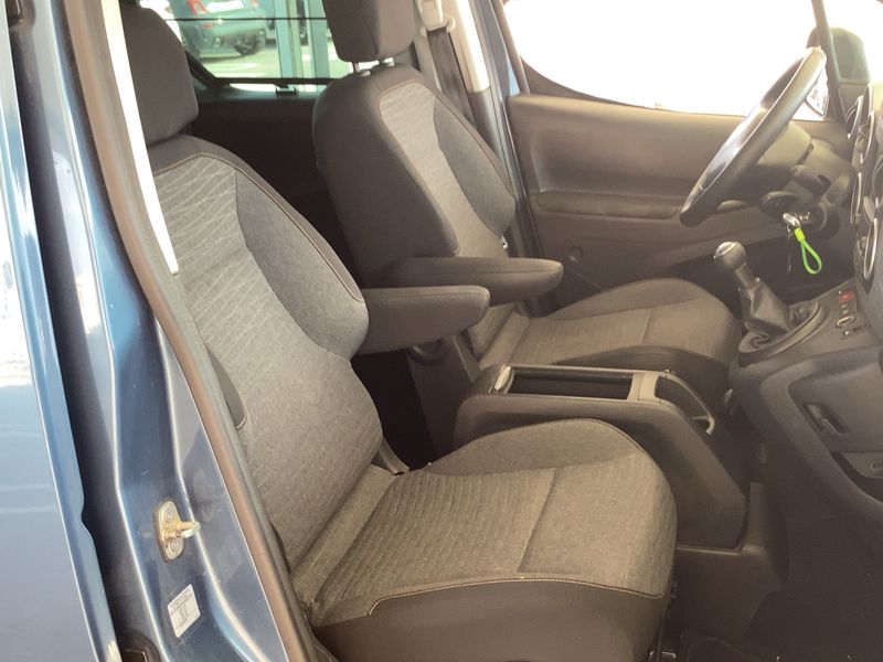 Citroen Berlingo 1.2 e-THP 20 Aniversario Edition — zdjęcie 11