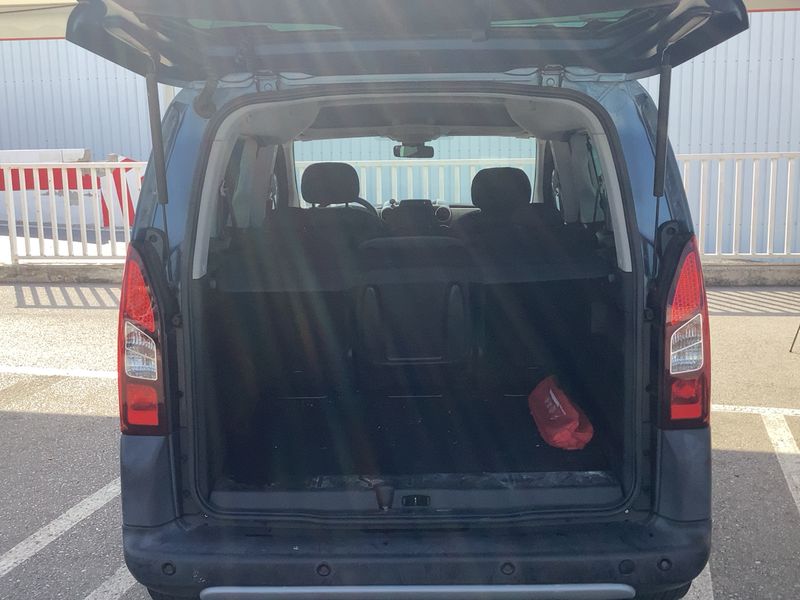 Citroen Berlingo 1.2 e-THP 20 Aniversario Edition — zdjęcie 10