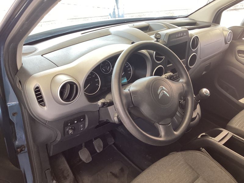 Citroen Berlingo 1.2 e-THP 20 Aniversario Edition 2017 – снимка 35