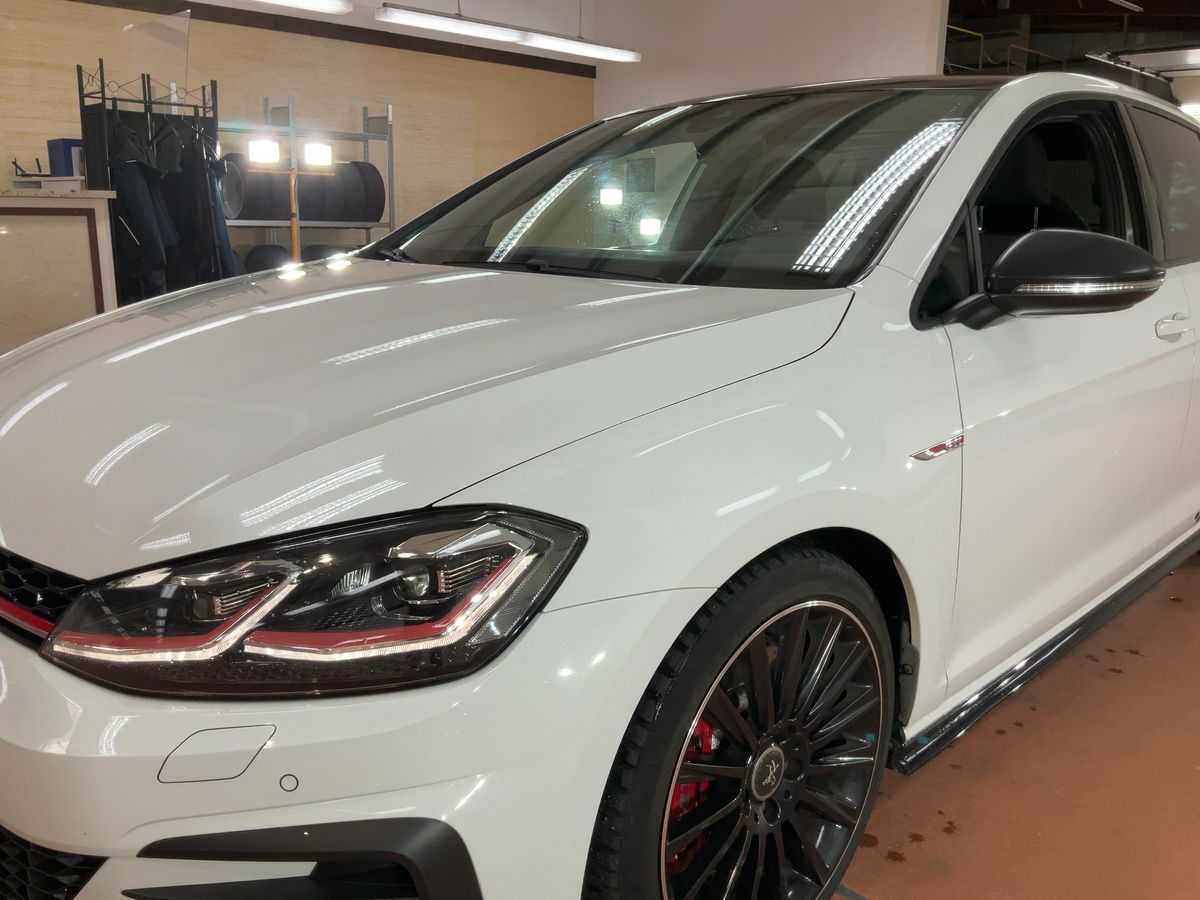 Volkswagen Golf VII 2.0 TSI GTI TCR
