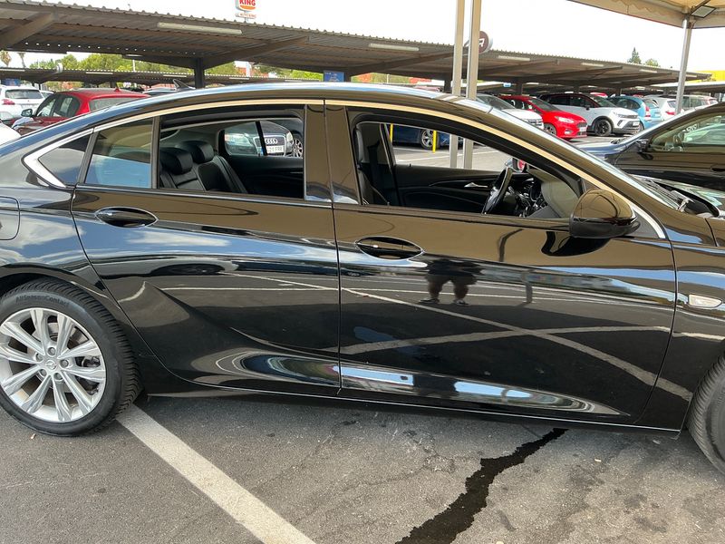 Opel Insignia Grand Sport 2.0 Turbo Business Elegance — zdjęcie 7
