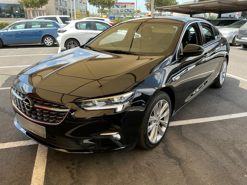 Opel Insignia Grand Sport 2.0 Turbo Business Elegance