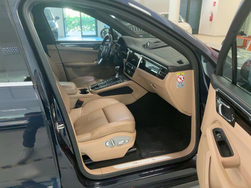 Porsche Macan S — zdjęcie 11