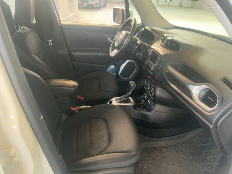 Jeep Renegade 1.4 M-Air Limited 4WD — zdjęcie 11