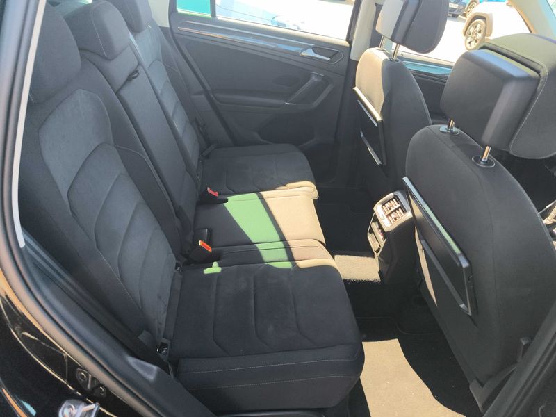 Volkswagen Tiguan 2.0 TDI Advance BlueMotion Tech — zdjęcie 14