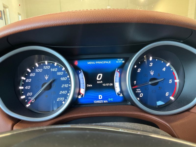 Maserati Ghibli 3.0 V6 Diesel — zdjęcie 13