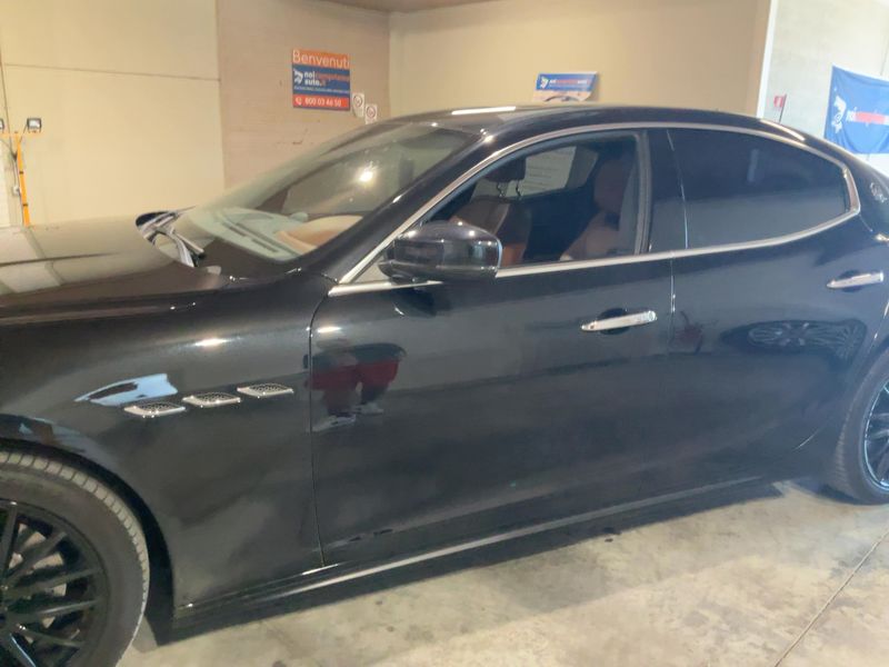 Maserati Ghibli 3.0 V6 Diesel — zdjęcie 4