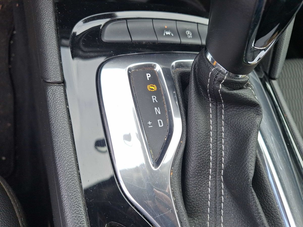 Opel Insignia 2018 — photo 29