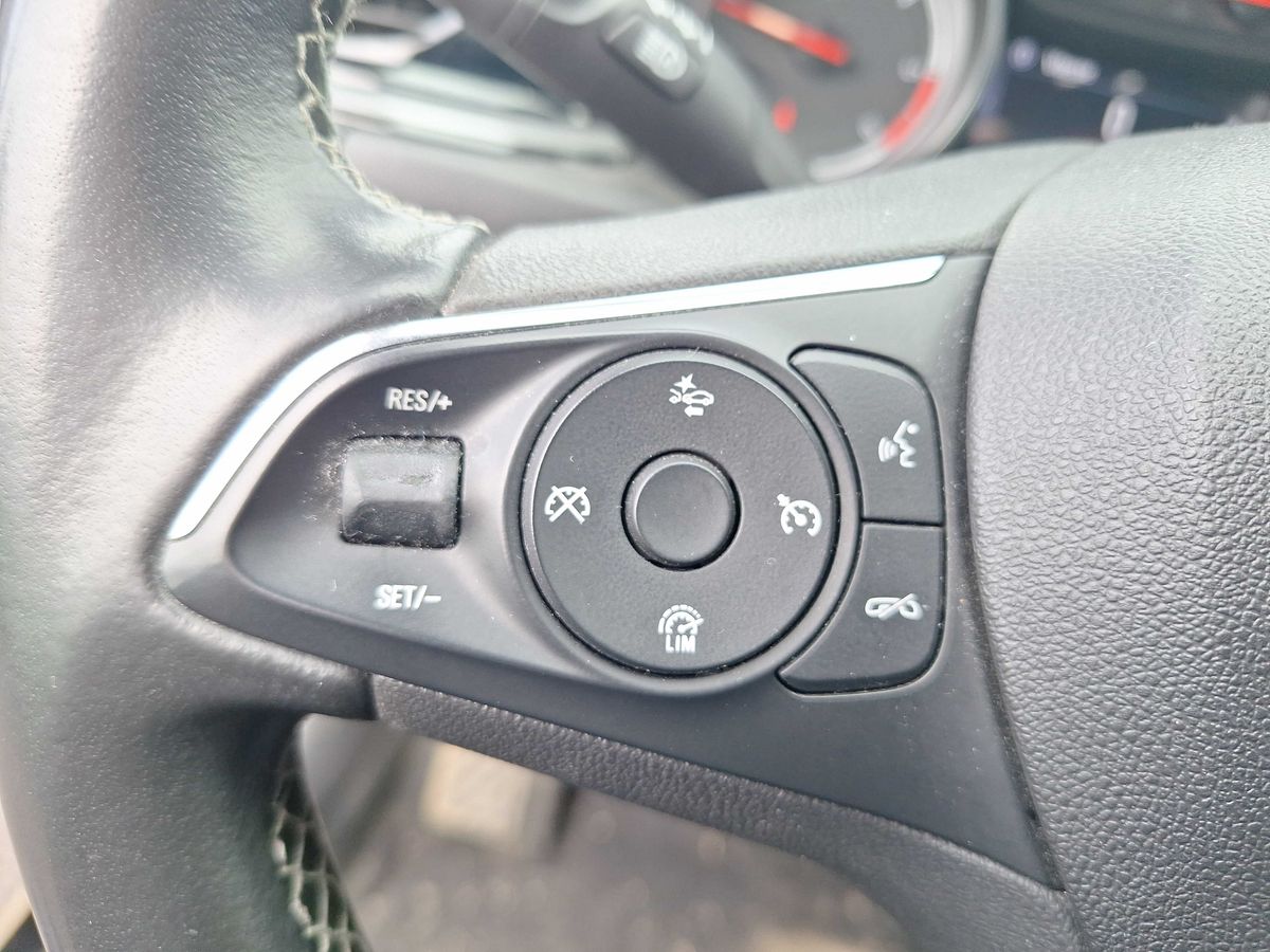 Opel Insignia 2018 — photo 27