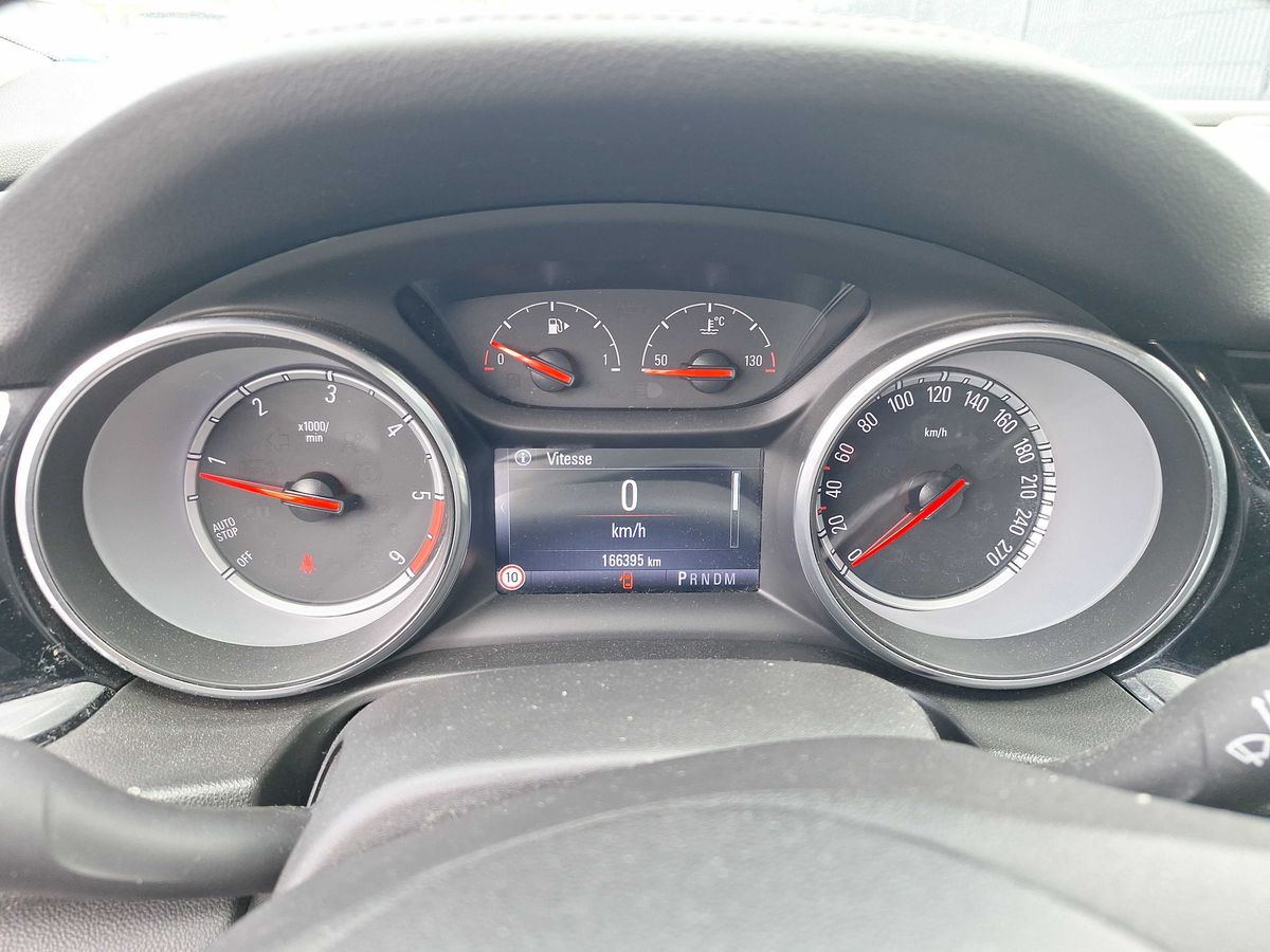 Opel Insignia 2018 — photo 23
