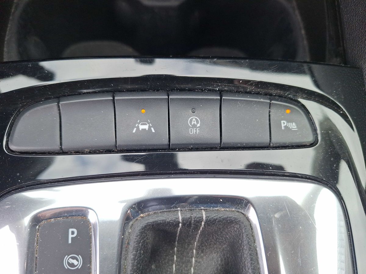 Opel Insignia 2018 — photo 30